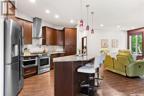 3525 Evans Court, Regina, SK - Indoor Photo Showing Kitchen With Upgraded Kitchen