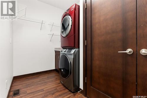 3525 Evans Court, Regina, SK - Indoor Photo Showing Laundry Room