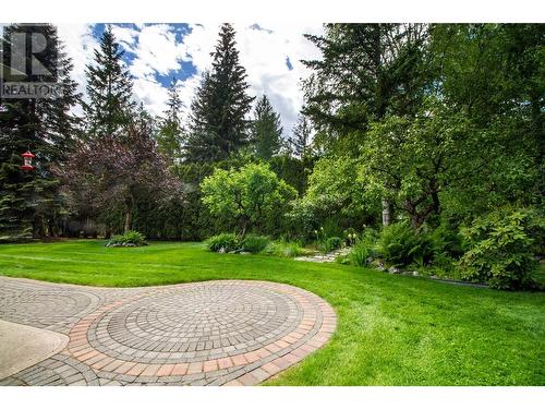 1108 Pineridge Crescent, Revelstoke, BC - Outdoor