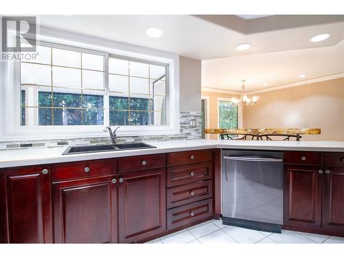 1108 Pineridge Crescent, Revelstoke, BC - Indoor Photo Showing Kitchen With Double Sink