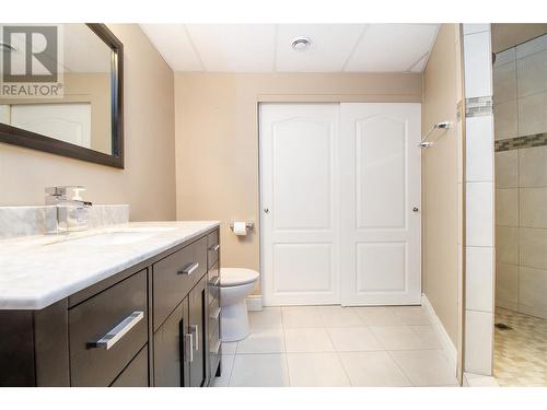 1108 Pineridge Crescent, Revelstoke, BC - Indoor Photo Showing Bathroom