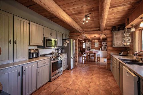 242 Road 9, Oliver, BC - Indoor Photo Showing Kitchen With Double Sink