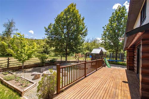 242 Road 9, Oliver, BC - Outdoor