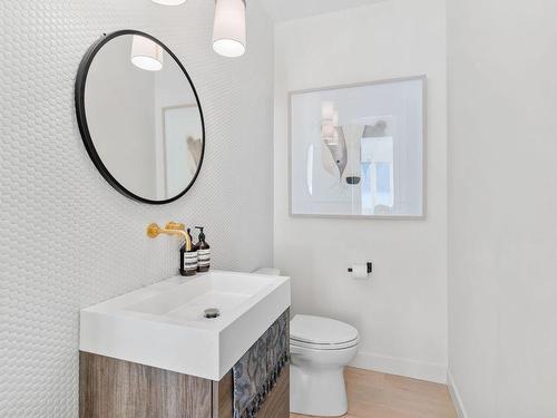 1610 Kimberlite Drive, Lake Country, BC - Indoor Photo Showing Bathroom