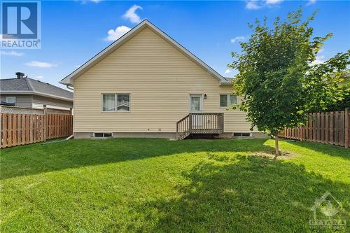 35 Bellwood Drive, Arnprior, ON - Outdoor