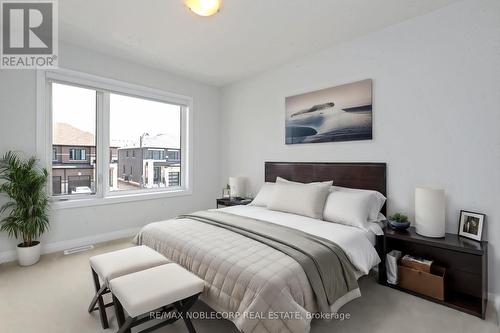 33 Keenan Street, Kawartha Lakes, ON - Indoor Photo Showing Bedroom