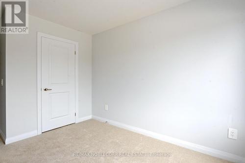 33 Keenan Street, Kawartha Lakes, ON - Indoor Photo Showing Other Room