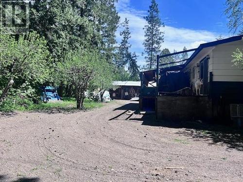 3712 Highway 97 N Highway, Falkland, BC 