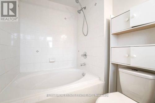 82 - 1480 Britannia Road W, Mississauga, ON - Indoor Photo Showing Bathroom