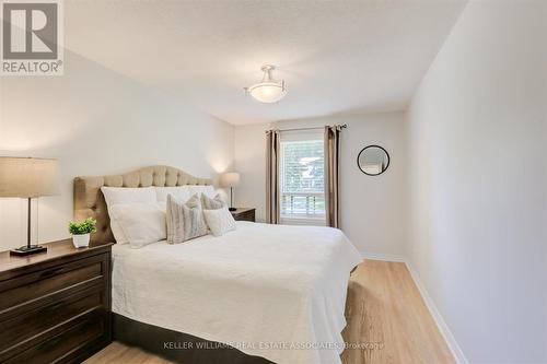 1017 Henley Road, Mississauga, ON - Indoor Photo Showing Bedroom