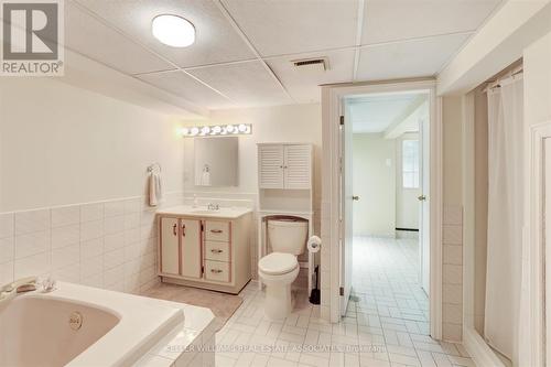 1017 Henley Road, Mississauga, ON - Indoor Photo Showing Bathroom