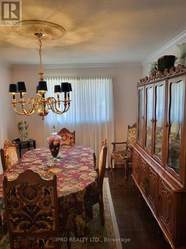 4239 Rockwood Road, Mississauga (Rathwood), ON - Indoor Photo Showing Dining Room