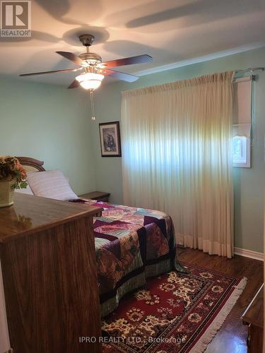 4239 Rockwood Road, Mississauga (Rathwood), ON - Indoor Photo Showing Bedroom