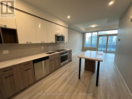 801 - 20 George Street, Hamilton (Central), ON - Indoor Photo Showing Kitchen