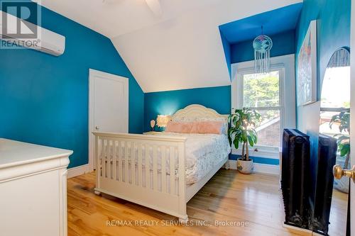 34 Isabella Street, Brampton, ON - Indoor Photo Showing Bedroom