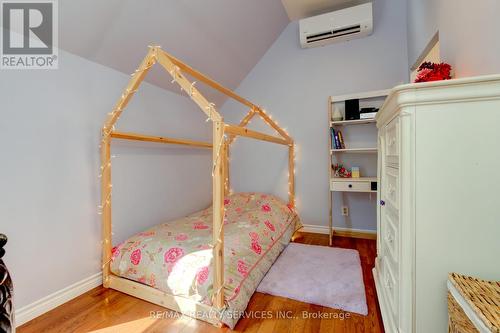 34 Isabella Street, Brampton, ON - Indoor Photo Showing Bedroom