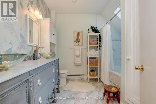 34 Isabella Street, Brampton, ON - Indoor Photo Showing Bathroom