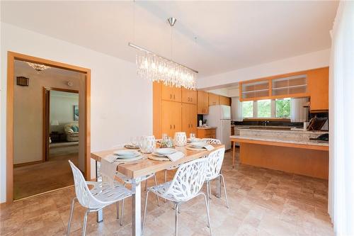 67 Edgewood Avenue, Hamilton, ON - Indoor Photo Showing Dining Room