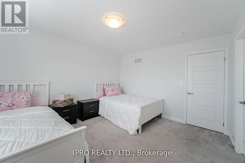 88 - 143 Ridge Road, Cambridge, ON - Indoor Photo Showing Bedroom