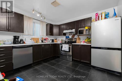 1239 Brackenwood Crescent, Kingston, ON - Indoor Photo Showing Kitchen