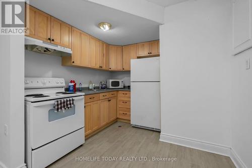 1239 Brackenwood Crescent, Kingston, ON - Indoor Photo Showing Kitchen