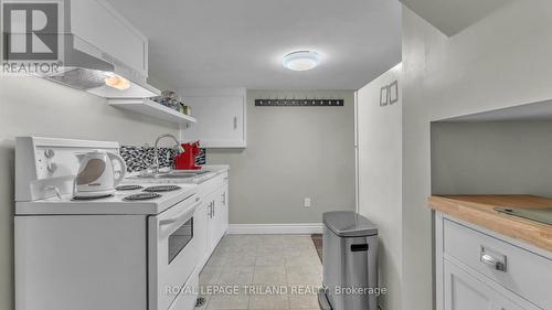 769 Quebec Street, London, ON - Indoor Photo Showing Kitchen