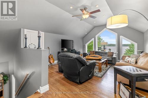 17B Hughes Lane, Tweed, ON - Indoor Photo Showing Living Room