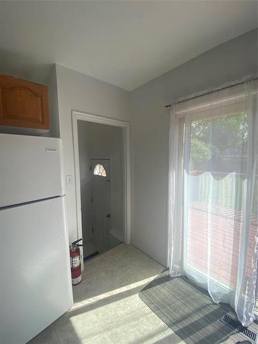 217 Miles Street, Glenboro, MB - Indoor Photo Showing Other Room