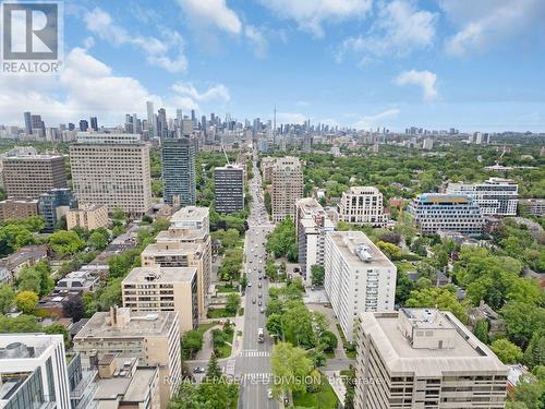 404 - 581 Avenue Road, Toronto (Yonge-St. Clair), ON - Outdoor With View