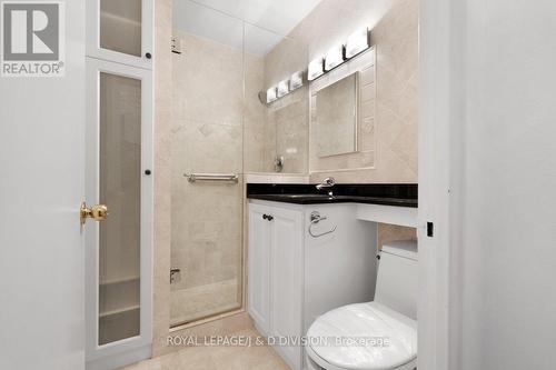 404 - 581 Avenue Road, Toronto (Yonge-St. Clair), ON - Indoor Photo Showing Bathroom