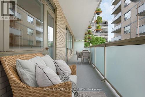 404 - 581 Avenue Road, Toronto (Yonge-St. Clair), ON - Outdoor With Balcony With Exterior