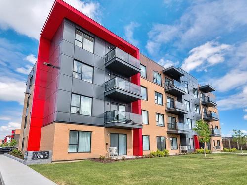 FaÃ§ade - 211-3025 Av. Des Gouverneurs, Laval (Duvernay), QC - Outdoor With Facade