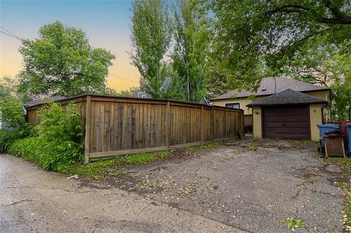 334 Centennial St, Winnipeg, MB 