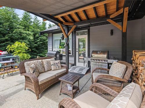 2410 Island Hwy West, Qualicum Beach, BC 