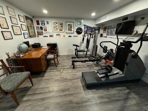 1425 Main Street, Merritt, BC - Indoor Photo Showing Gym Room