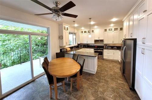 8503 Kingfisher Drive, Osoyoos, BC - Indoor Photo Showing Dining Room