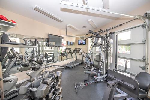 301-7922 Okanagan Landing Road, Vernon, BC - Indoor Photo Showing Gym Room