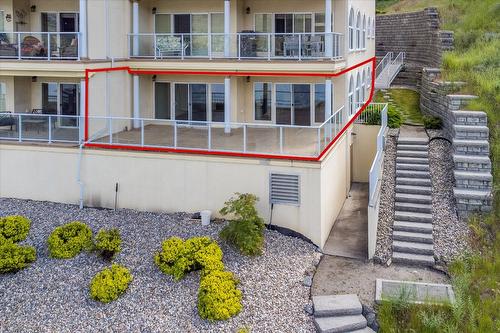 301-7922 Okanagan Landing Road, Vernon, BC - Outdoor With Facade