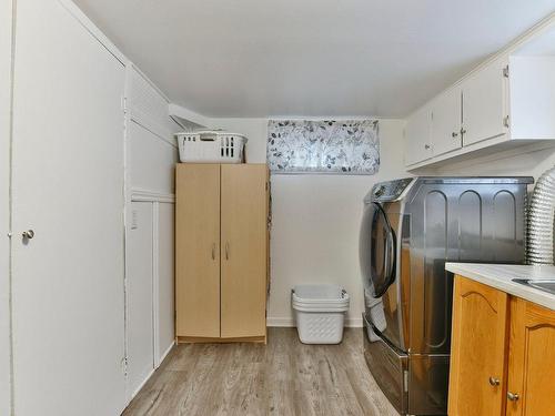 Salle de lavage - 8835 Av. Gravel, Laval (Saint-François), QC - Indoor Photo Showing Laundry Room