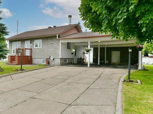 FaÃ§ade - 8835 Av. Gravel, Laval (Saint-François), QC - Outdoor