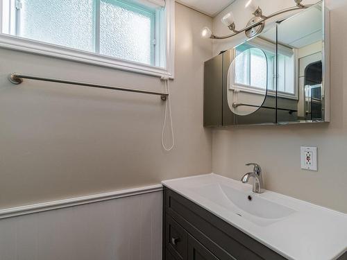 Bathroom - 1841 Rue Des Ballades, L'Ancienne-Lorette, QC - Indoor Photo Showing Bathroom