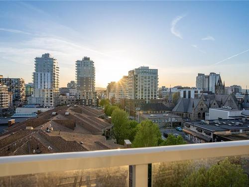 704-989 Johnson St, Victoria, BC - Outdoor With View