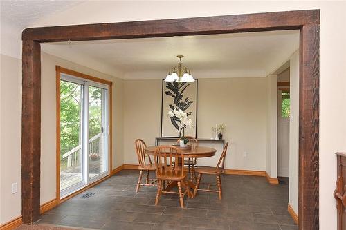 731 Old Hwy 8, Rockton, ON - Indoor Photo Showing Dining Room