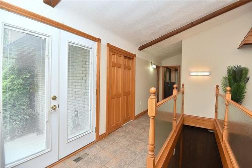 731 Old Hwy 8, Rockton, ON - Indoor Photo Showing Other Room