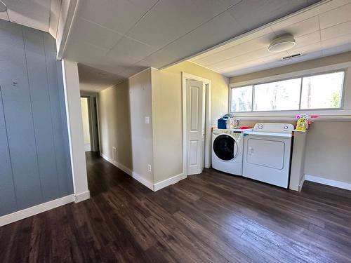 1791 78Th Avenue, Grand Forks, BC - Indoor Photo Showing Laundry Room