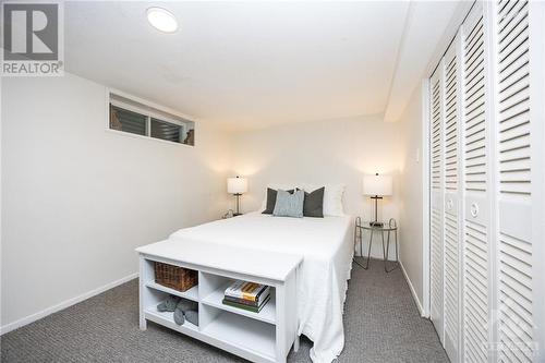 821 Provost Drive, Ottawa, ON - Indoor Photo Showing Bedroom