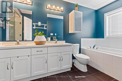 1831 Reilly Walk, London, ON - Indoor Photo Showing Bathroom