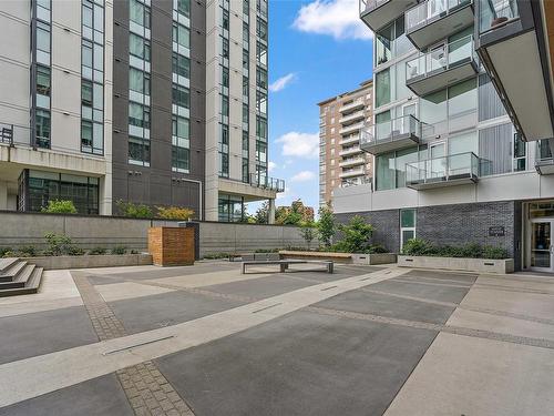 702-989 Johnson St, Victoria, BC - Outdoor With Balcony With Facade