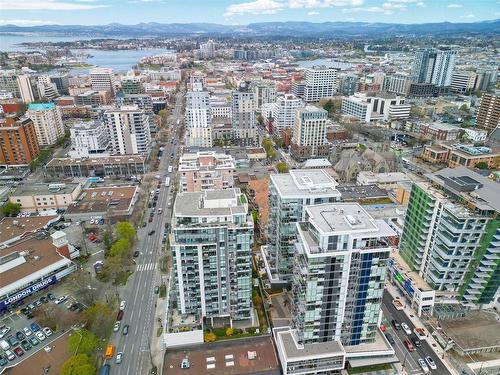 702-989 Johnson St, Victoria, BC - Outdoor With View