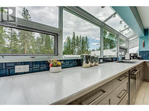 4700 Schubert Road, Armstrong, BC - Indoor Photo Showing Kitchen